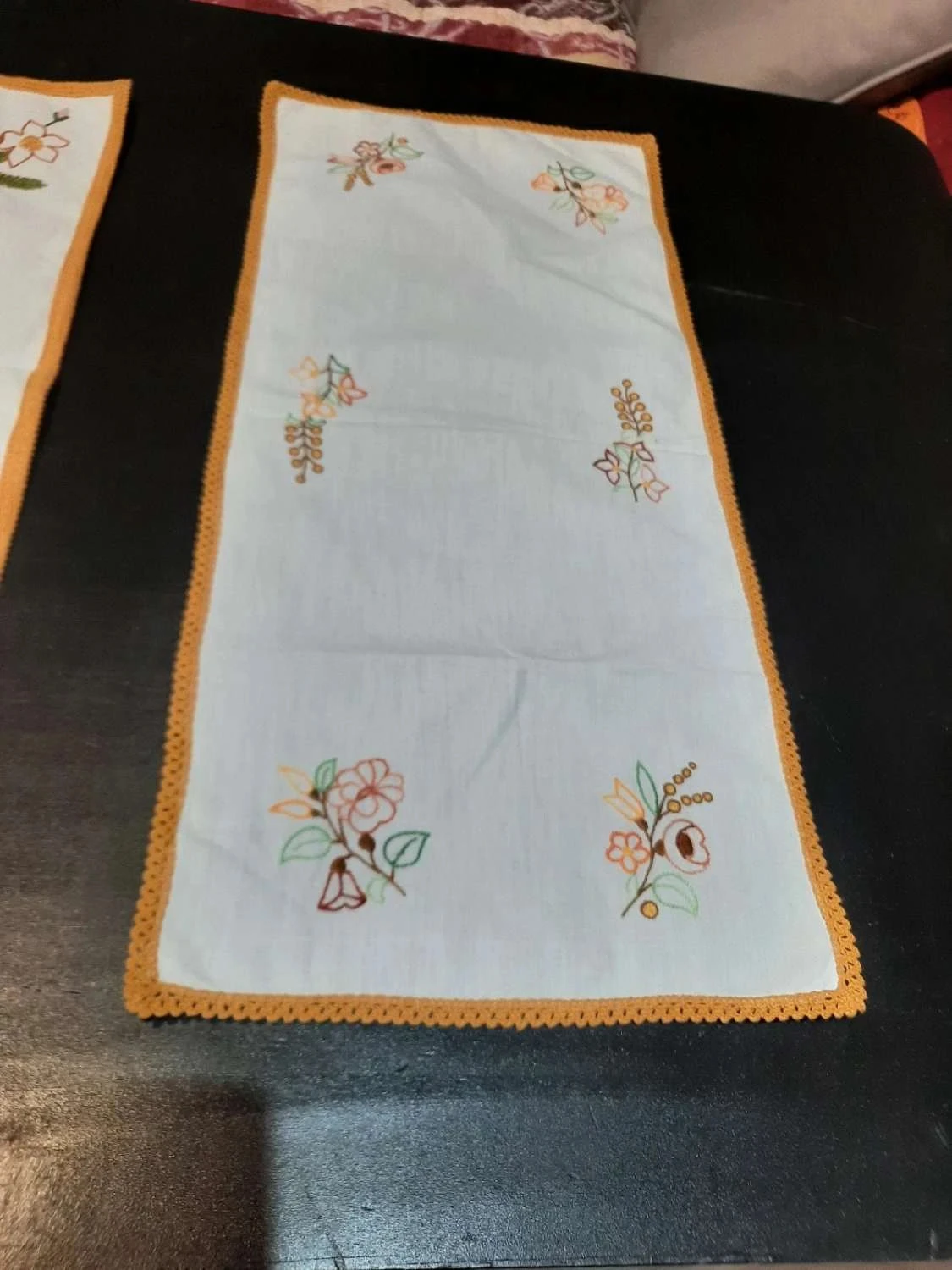 🥀Lote de 2 grandes toalhas de mesa de algodão bordado. Fait Main. – photo 2